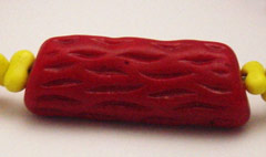 コーラル(イミテーション)　Red glass bead simulating coral, African trade bead